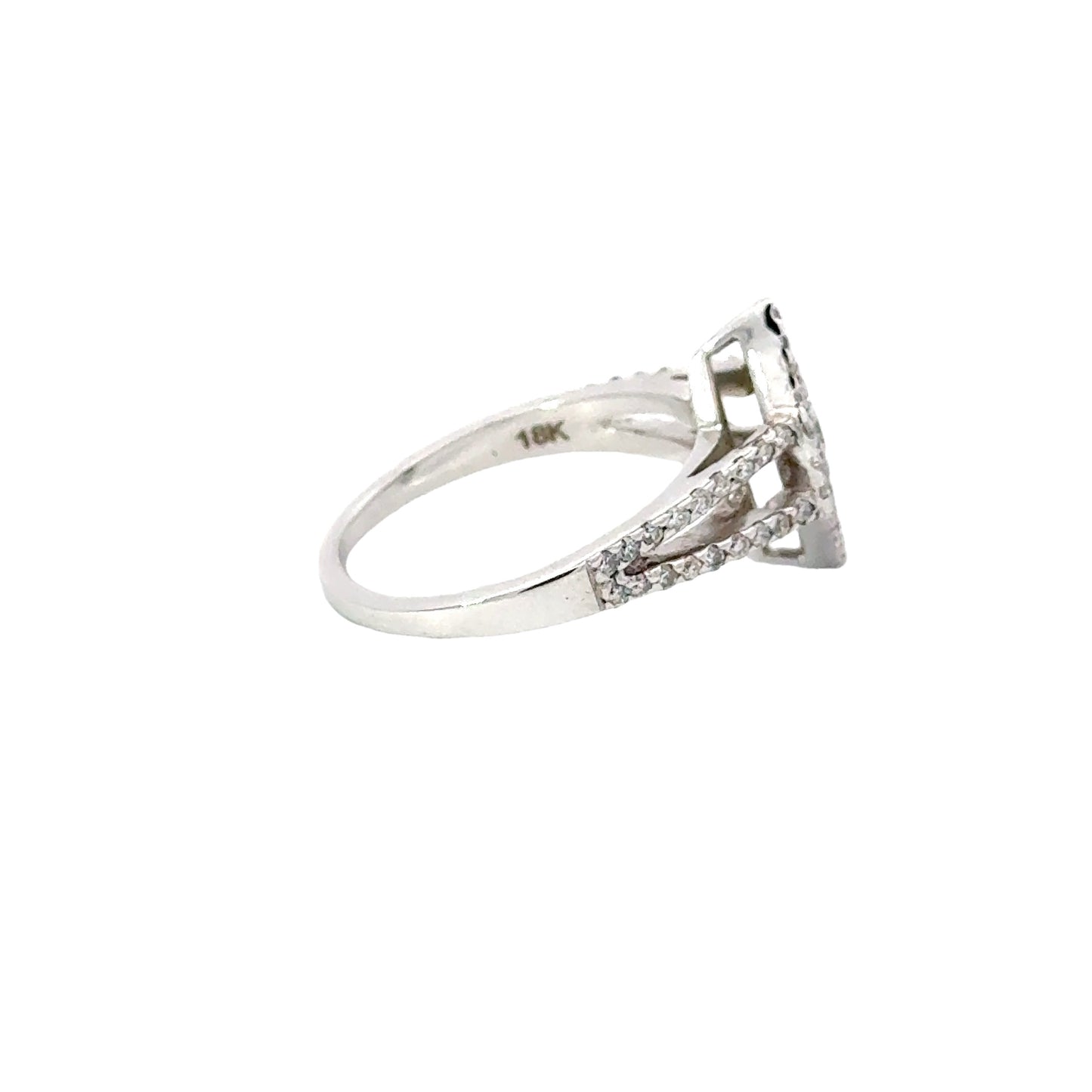 Elegant Diamond Ring - B61366